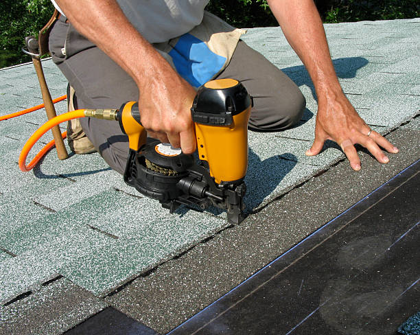 Best Commercial Roofing Services  in Hobart, WI